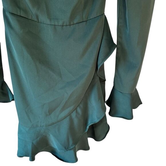 REVOLVE SUPERDOWN Khloe Ruffle Sleeve Mini Dress in Emerald Green - Picture 6 of 8